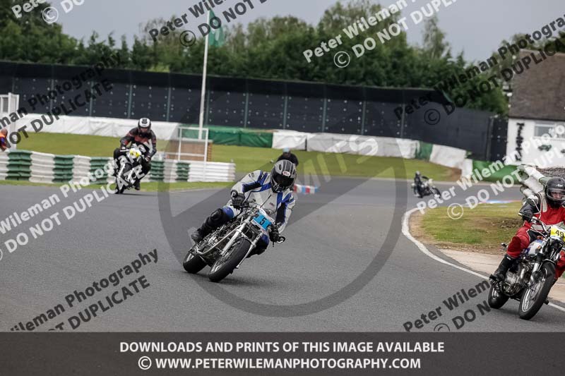 Vintage motorcycle club;eventdigitalimages;mallory park;mallory park trackday photographs;no limits trackdays;peter wileman photography;trackday digital images;trackday photos;vmcc festival 1000 bikes photographs